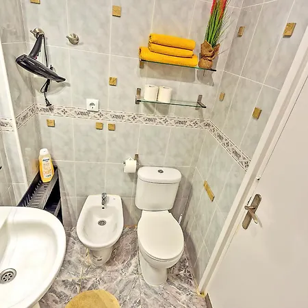 Plaza Espana 3-bedroom & Apartment